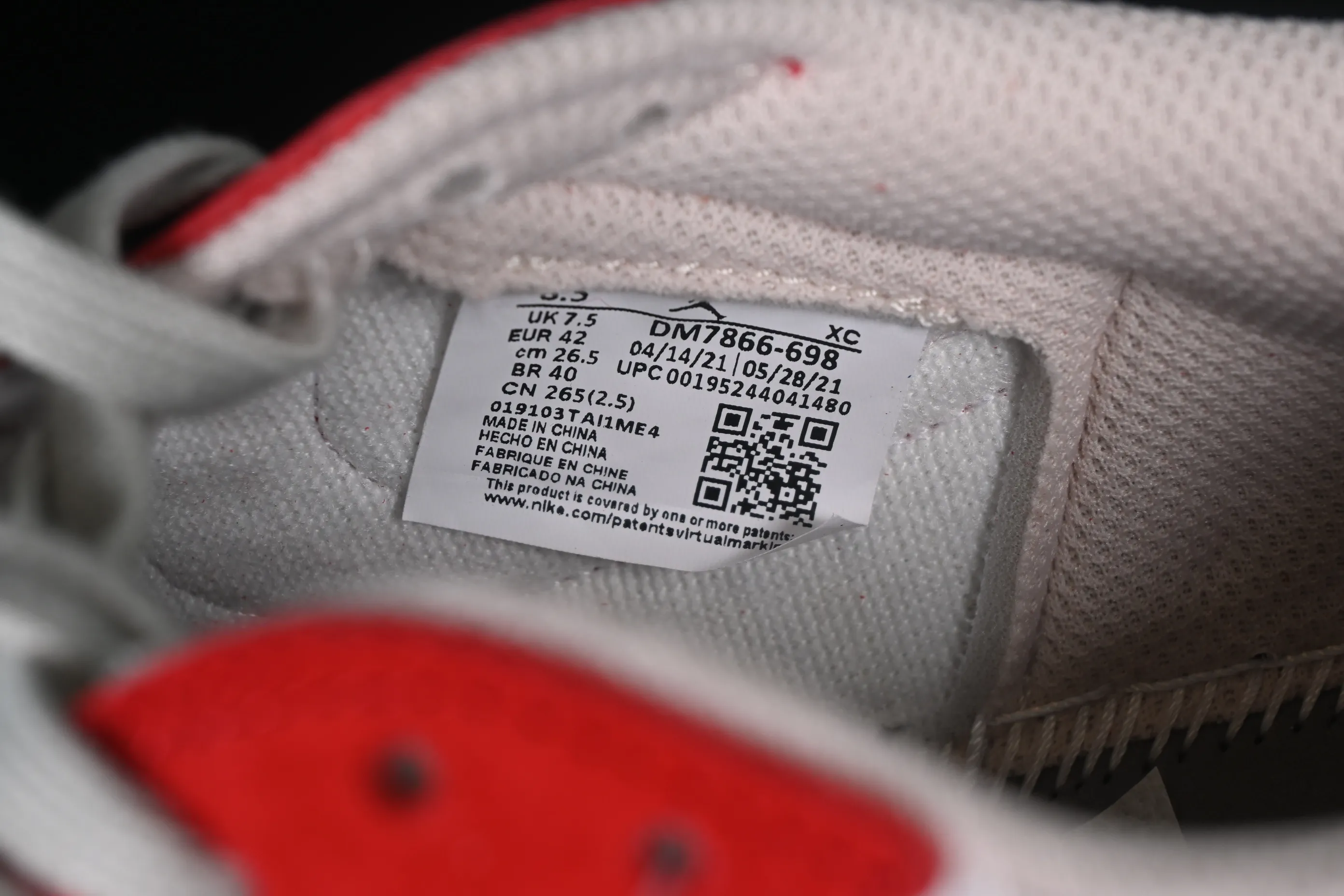 All Categories Air Jordan Jordan Series Basketball Shoes Air Jordan 1 Low Travis Scott x Air Jordan 1 Low OG AJ1 Joe 1 Reversed Overhook Joint Style Casual Sports Basketball Shoes DM7866-698